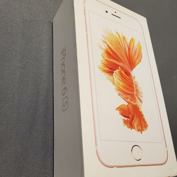 Iphone 6s for parts - Picture 1 of 6